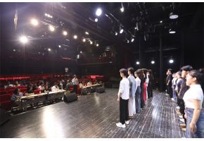 久操B视频高三年级表演专业举行阶段考试